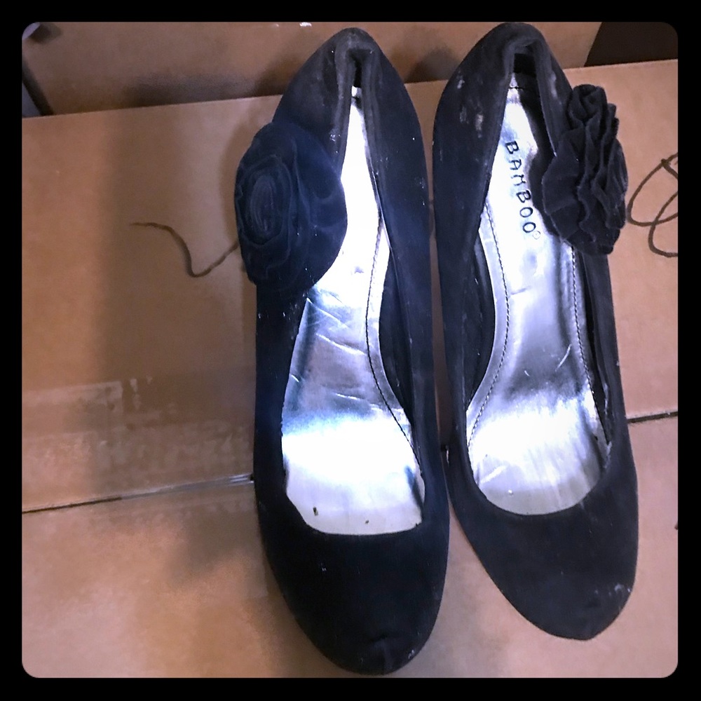 Bamboo Suede Pumps